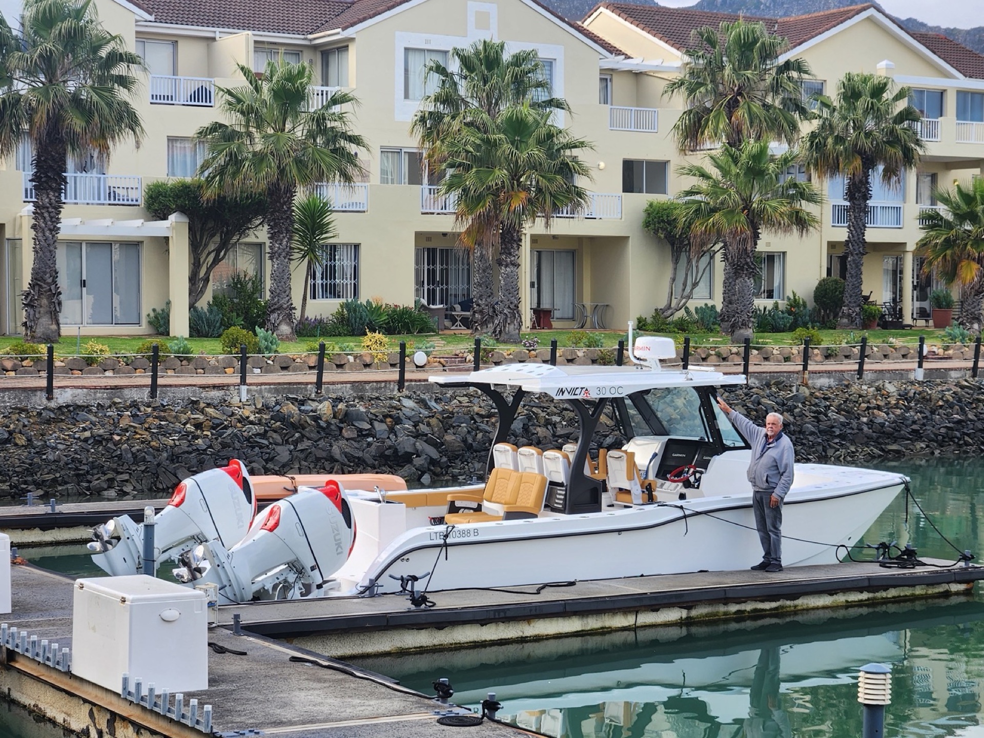 Invicta 30 OC Layout